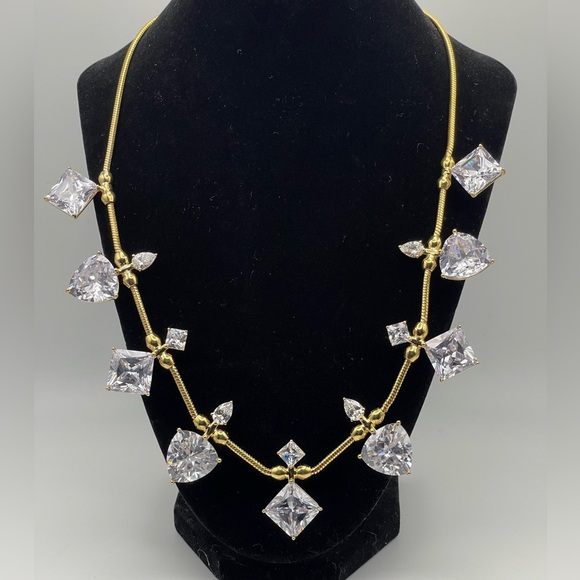 NWT nOir Jewelry Gold Tone and Chunky Crystal Statement Formal Necklace - Picture 1 of 3